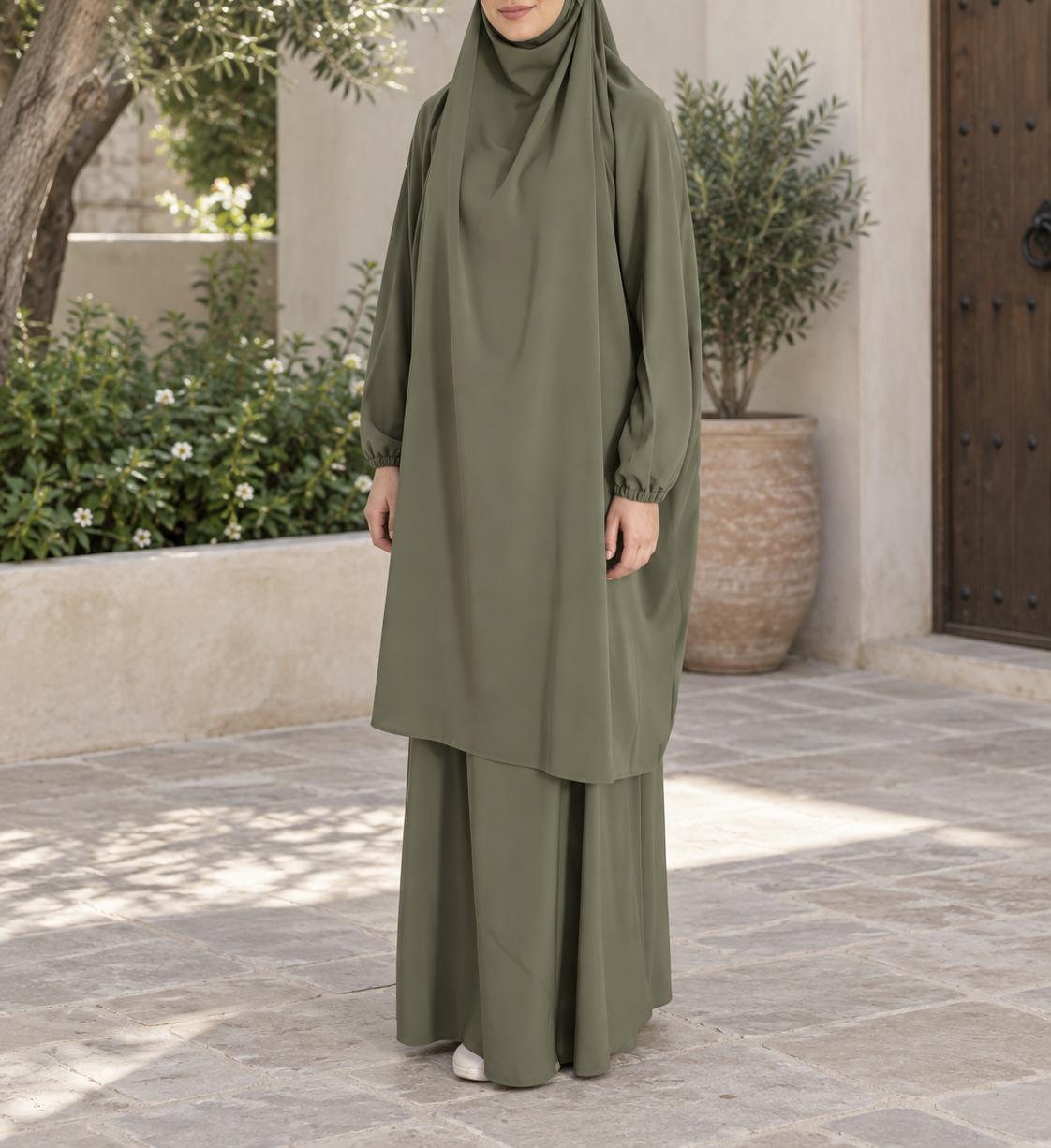 Jilbab avec capuche et jupe longue