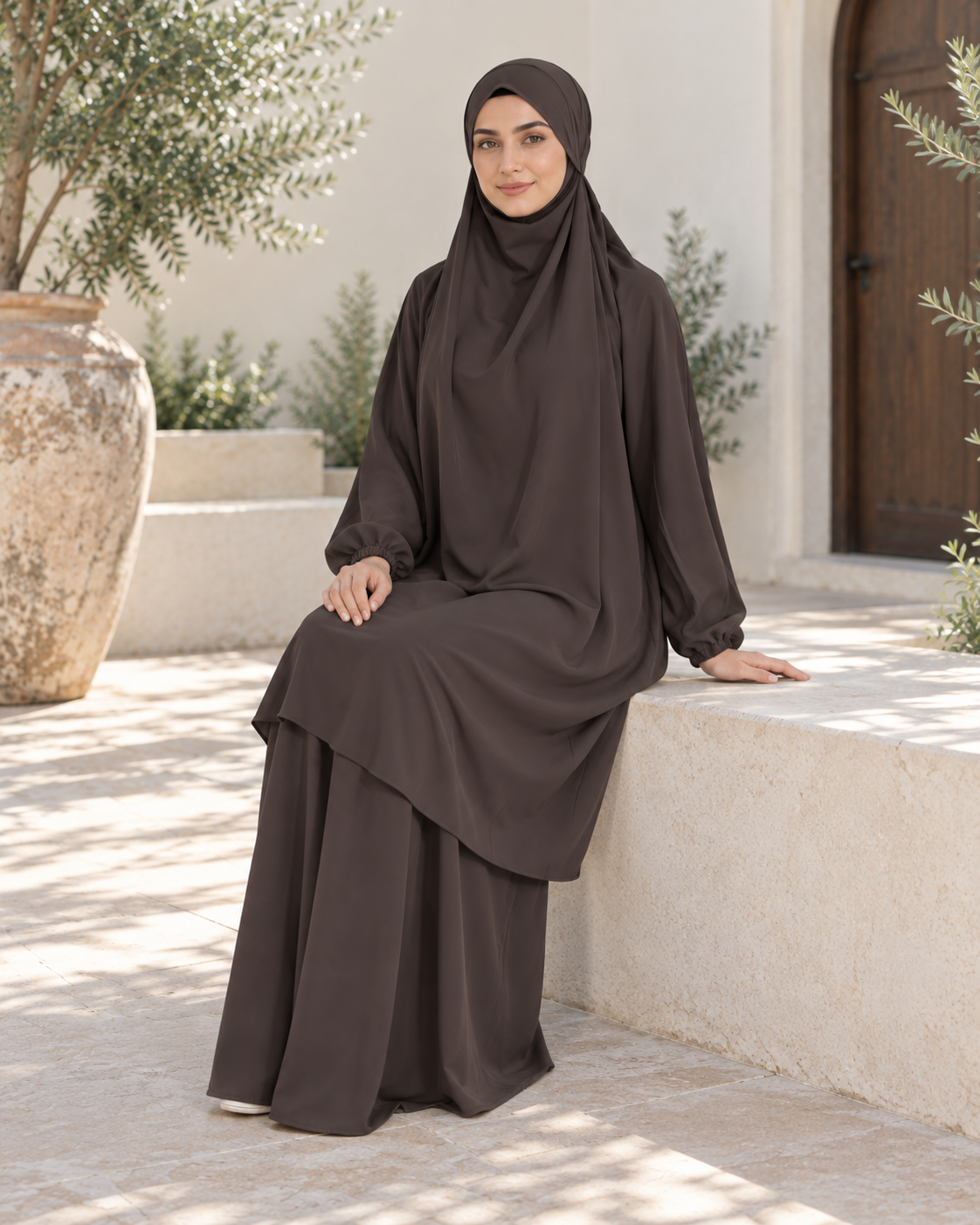 Jilbab avec capuche et jupe longue