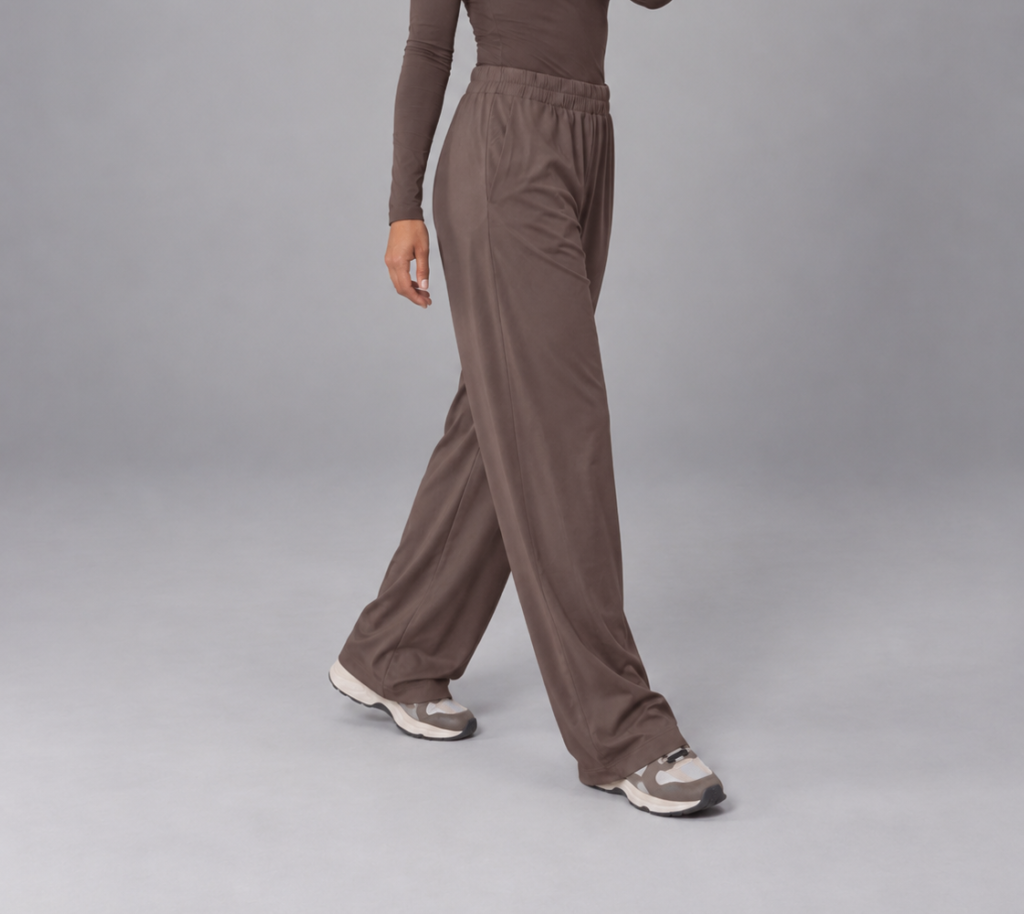 Sports Trousers – Lightweight, Breathable and UV-Protective – Brown