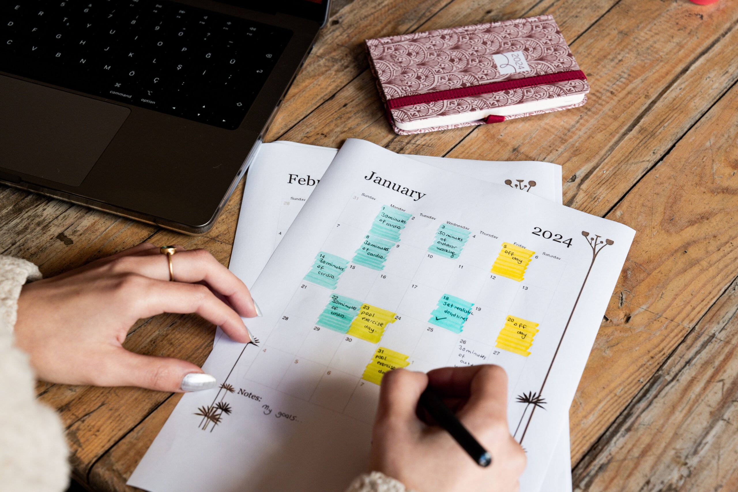 Calendrier 2024 avec notes et planification des dates importantes