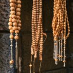 Chapelets de prière islamiques en bois suspendus